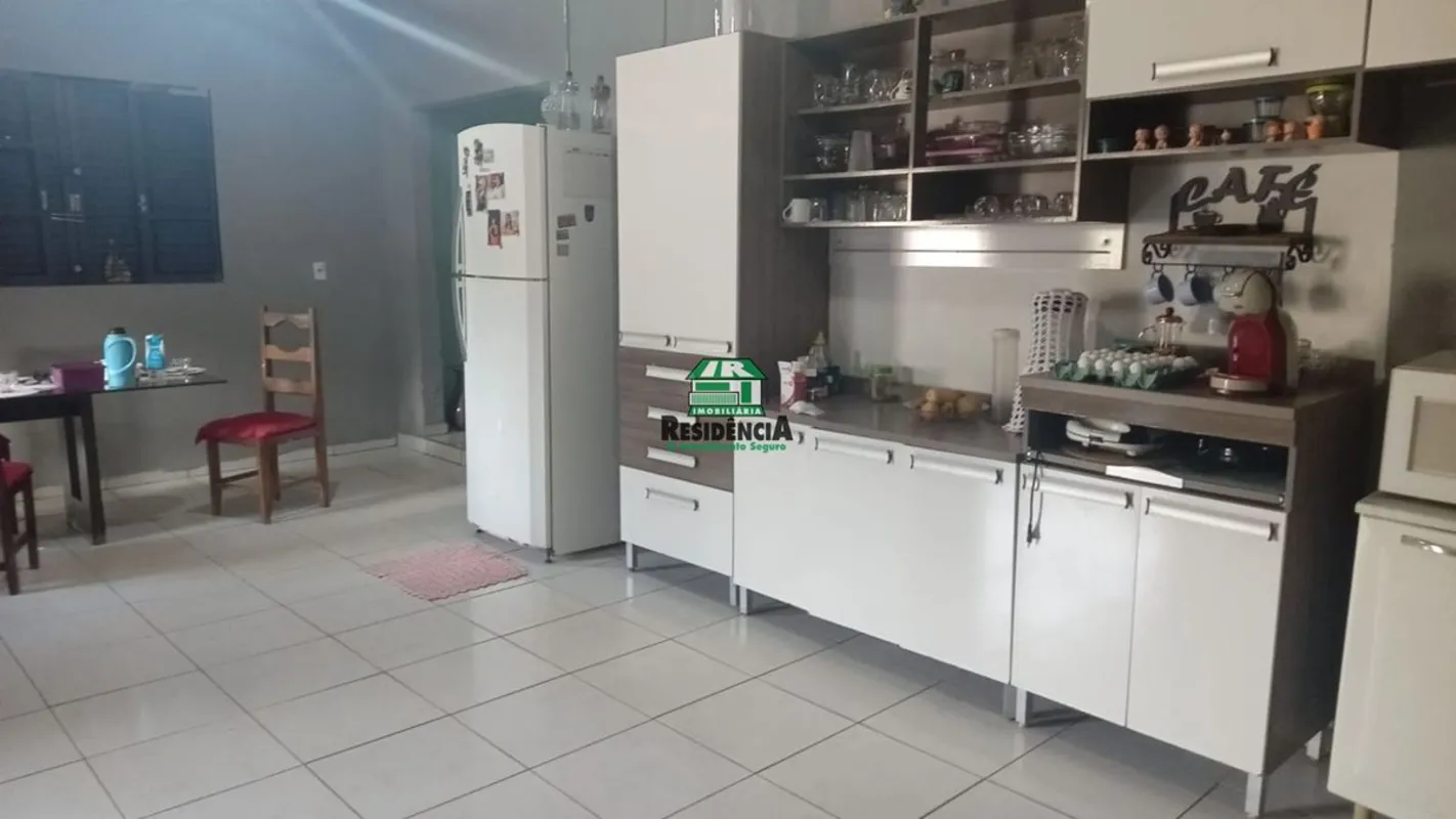 Casa espaçosa com piscina e área de lazer completa Anápolis/GOLocalização privil...
