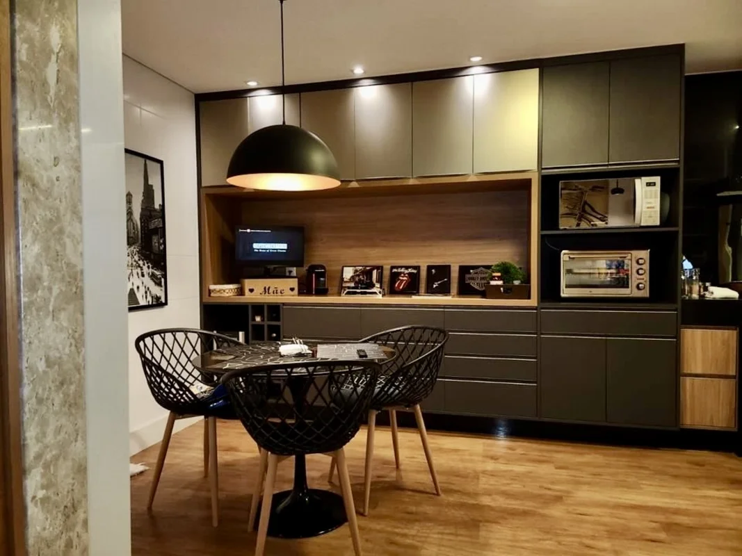 Rodeado por uma localização privilegiada em Brasília, o apartamento no SQNW 108 ...