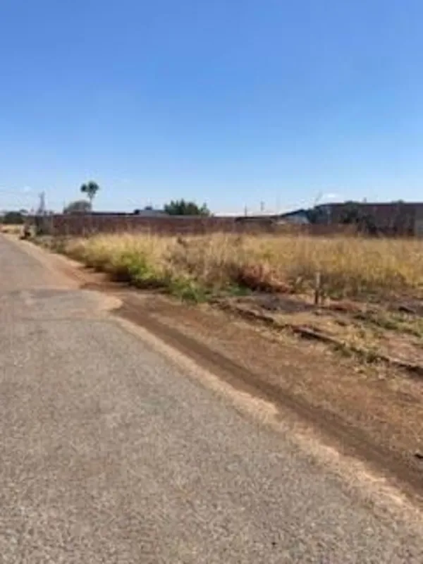 Lote para Venda no bairro Residencial Flórida, localizado na cidade de Goiânia /...