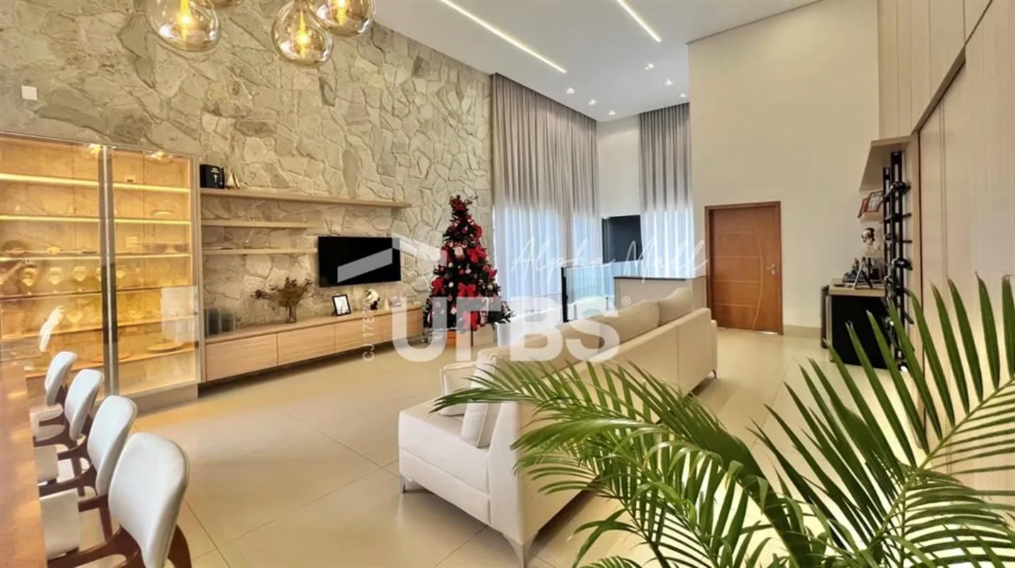 COD U-0026291 - Casa Semi Térrea Mobiliada no Jardins Nápoles – Conforto, Estilo...