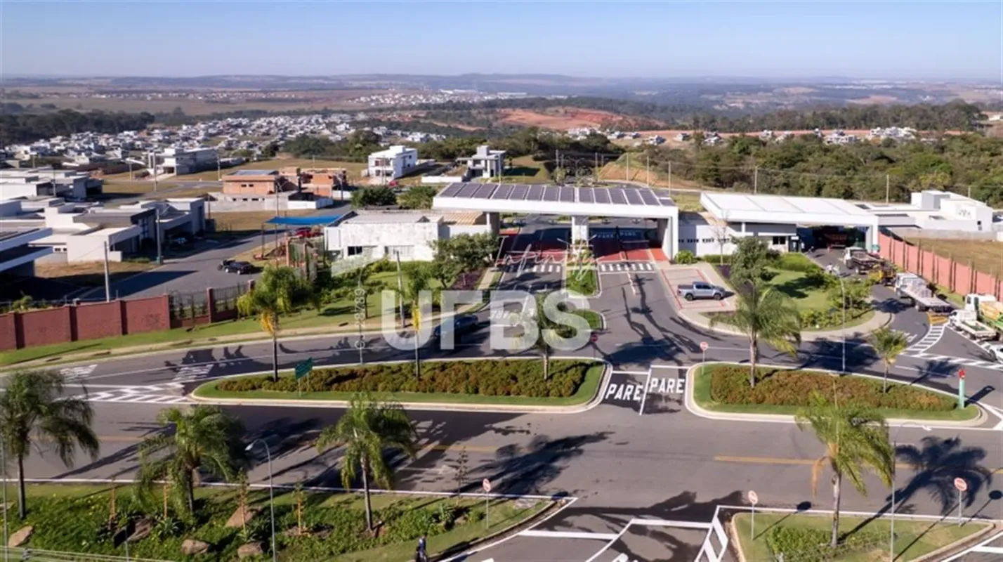 COD U-0026199 - Lote no Jardins NápolesEste lote de 360 m² em aclive no Jardins ...