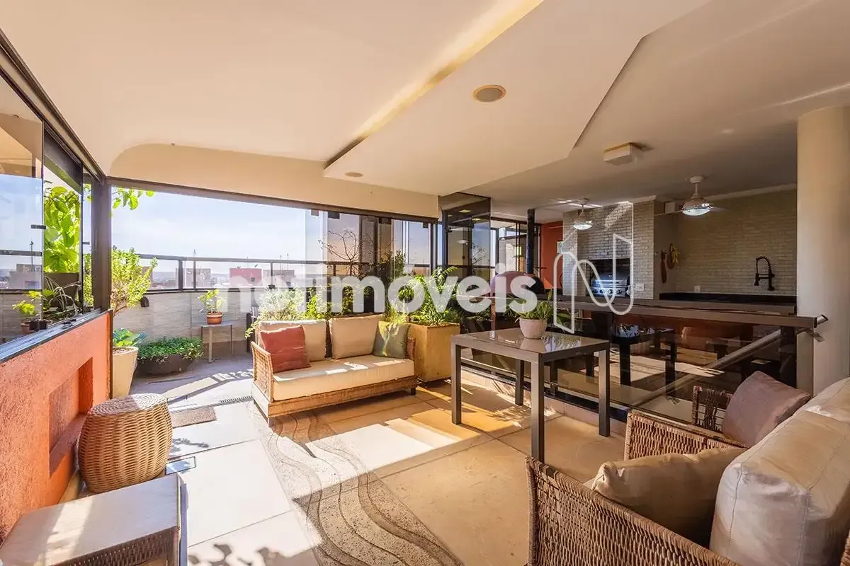 Descubra um apartamento de alto padrão na melhor localização do ASA NORTE, em Br...
