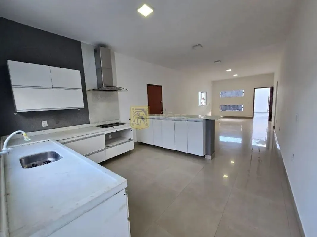 OPORTUNIDADE CASA EM ARNIQUEIRAS PERTO DO PARKWAY NA LAJE COM 3 QUARTOS FORA DE ...