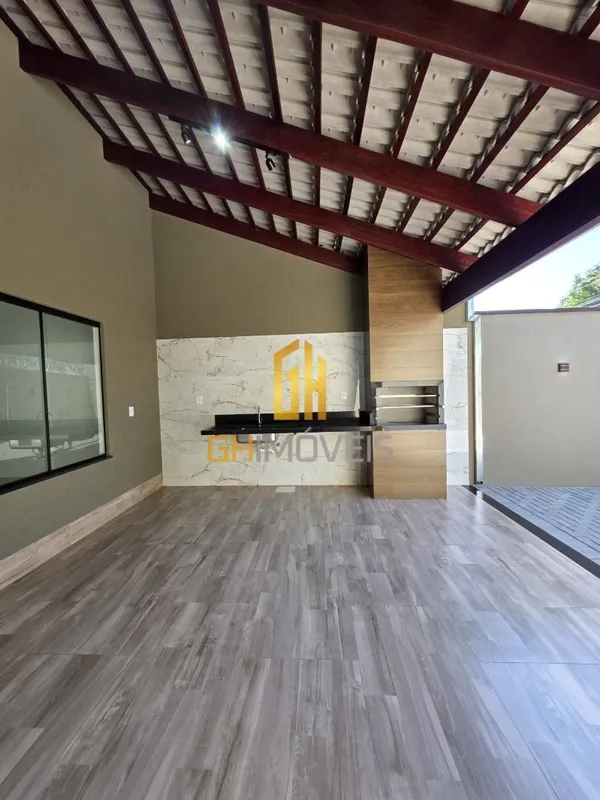 CA1576Linda casa com 3 quartos sendo 1 suíte localizada no Setor Residencial Bri...