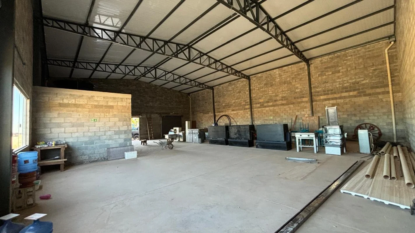 Oportunidade imperdível para a sua empresa! Galpão para Aluguel com estrutura co...