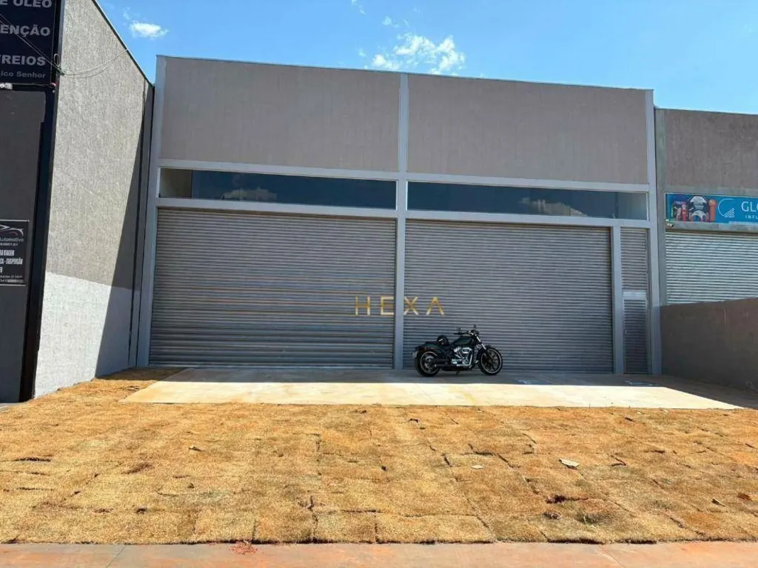 Galpão para locação em avenida de pista duplaEste galpão de 329,00 m² está local...