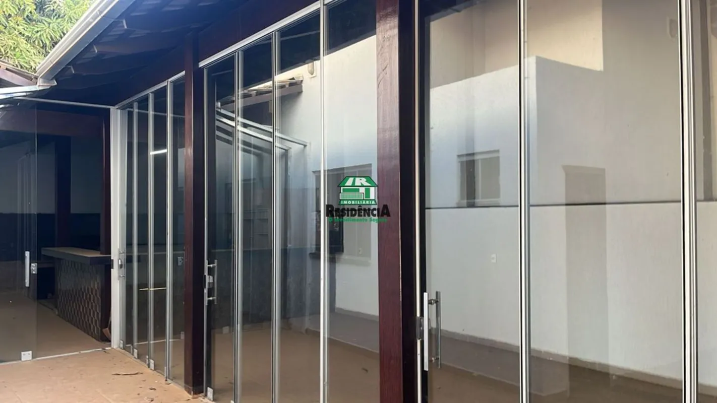 Casa para Venda Condomínio Alphaville, em Anápolis.Área de lazer externa:- Pisci...
