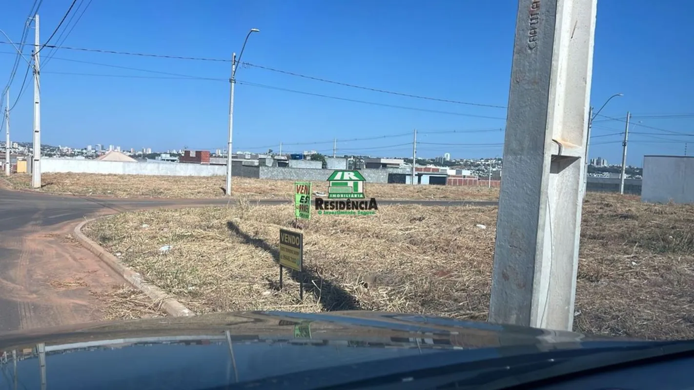 Excelente Lote de Esquina 369 m²Oportunidade imperdível para construir o imóvel ...