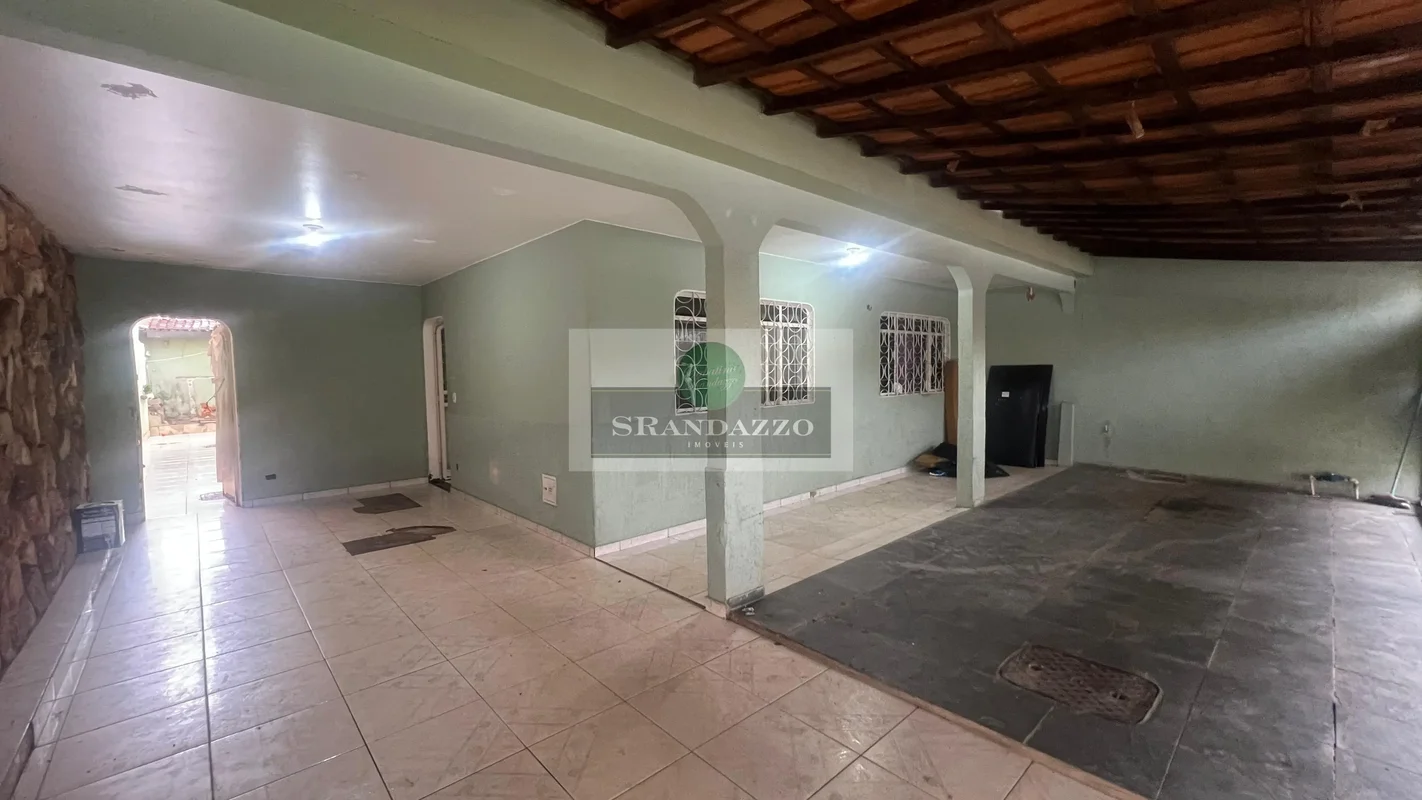 * - VENDO UMA EXCELENTE CASA NA QNM 23 DA CEILÂNDIA SUL;* - CASA COMPOSTA DE 05 ...