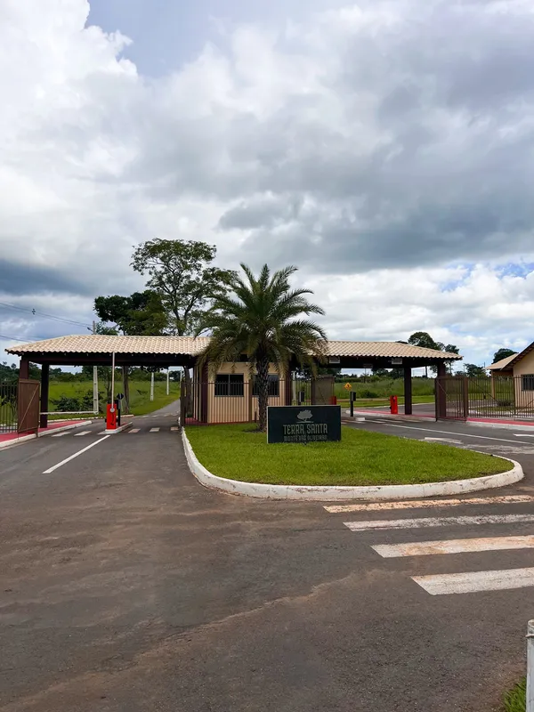 OPORTUNIDADE RARA – CHÁCARA EM CONDOMÍNIO | 1.006 m² | TRINDADE-GO Condomínio Mo...