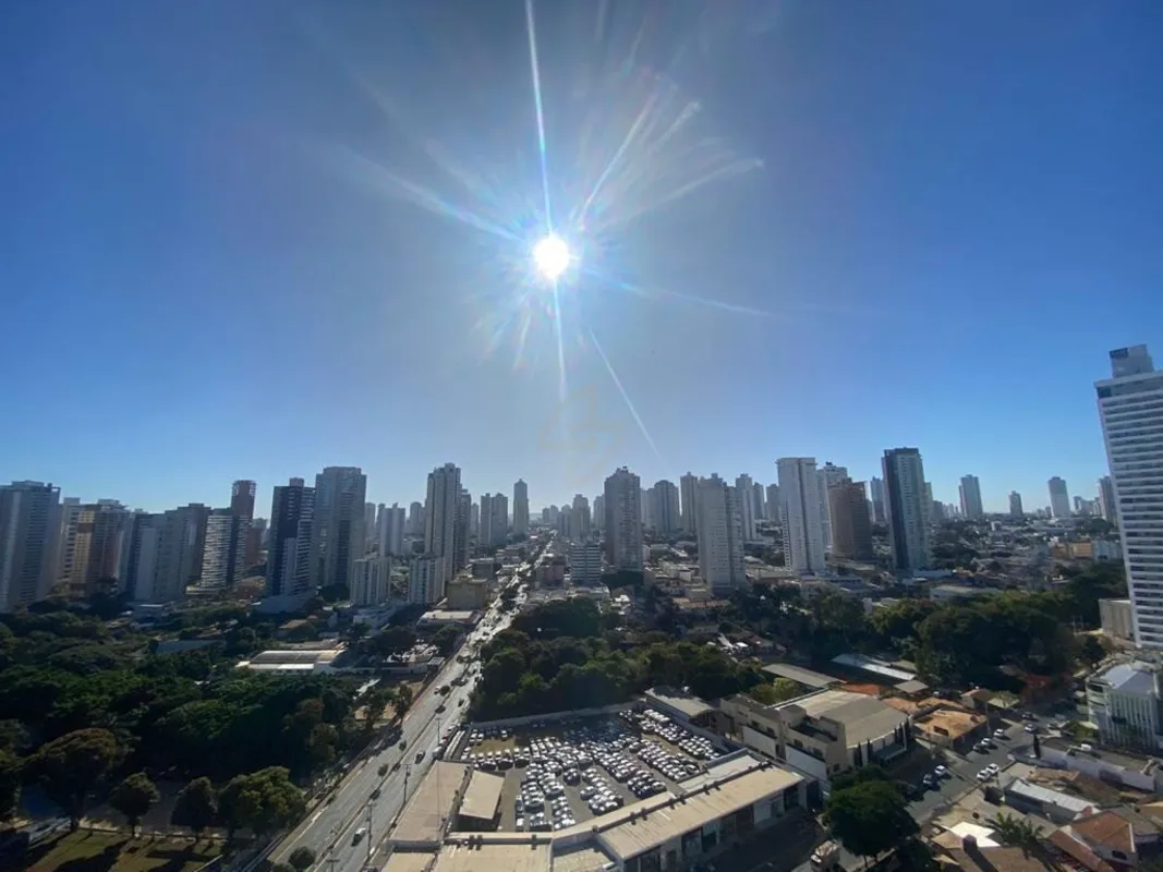 Apartamento com 65 m², bem planejado, oferecendo 2 quartos sendo uma suíte e amb...