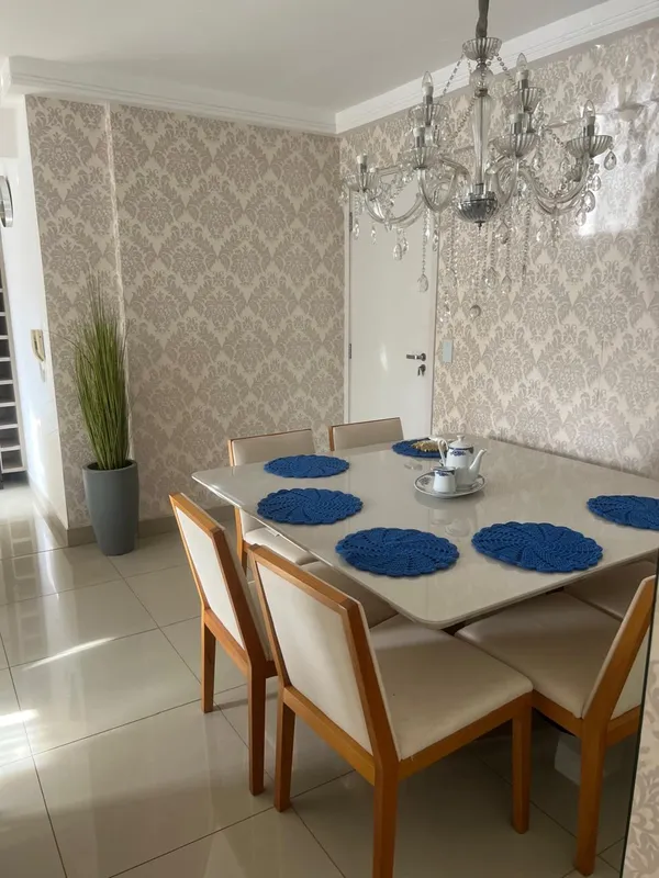 Apartamento com 59m², bem distribuídos em 2 quartos, sendo 1 suíte, banheiro soc...