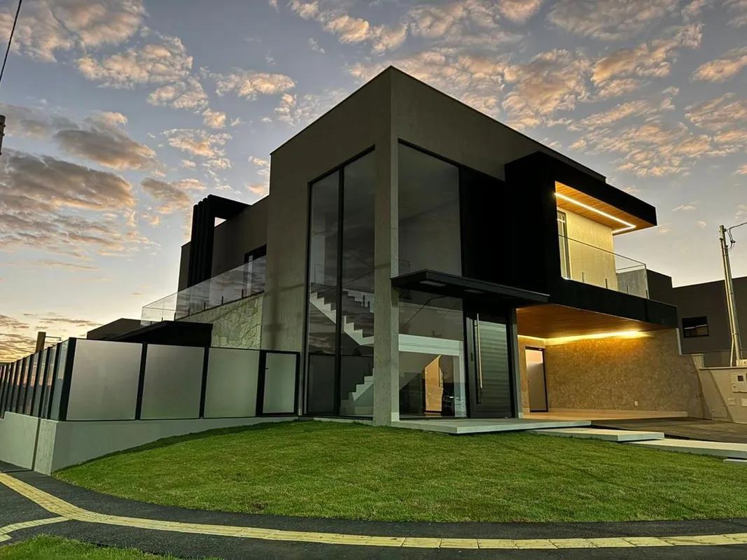 Sobrado a venda no Jardins CapriSão 371,18m²de lote;248,84m² de área construída;...