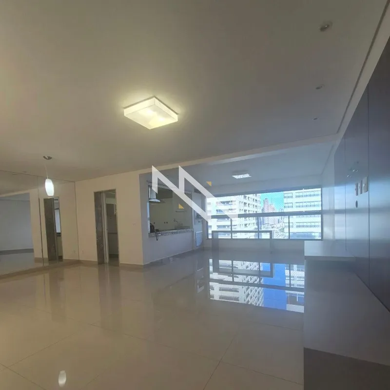 Apartamento mobiliado com 121 m², composto por 3 suítes, lavabo, sala ampla inte...