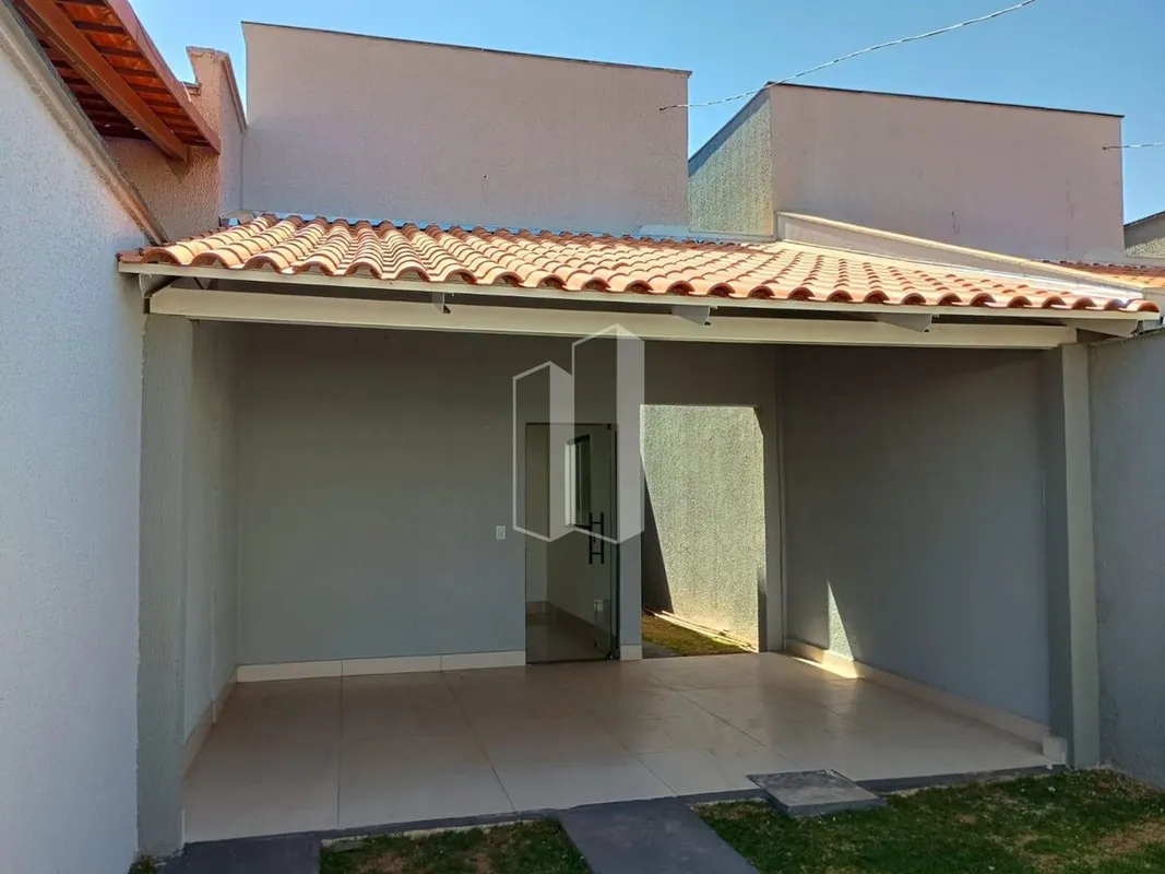 Excelente oportunidade em Senador Canedo!Casa contendo:.2 quartos, sendo 1 suíte...