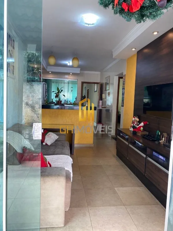 CA1598Linda casa com 3 quartos sendo 2 suítes localizada no Jardim tropicalA cas...