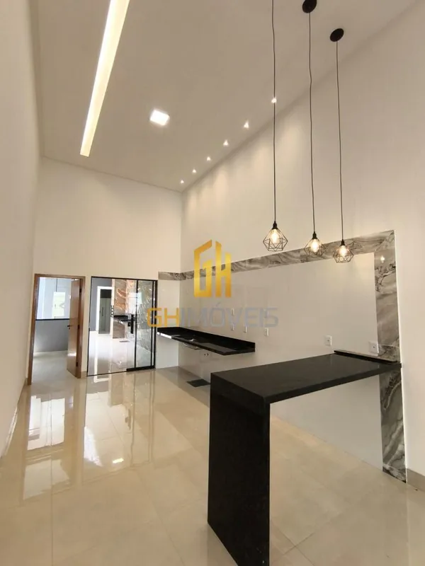 Casa com 3 quartos no Residencial Itaipú, em terreno com 180m² com 150m² de área...