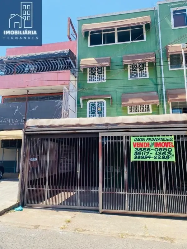 IMOBILIÁRIA FERNANDES vende excelente prédio na Quadra 11 do Setor Central, com ...