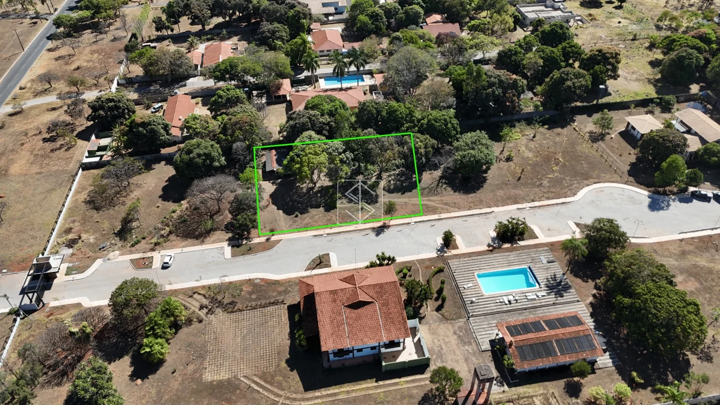 Salerno imob apresenta:Terreno de 2.500m² na SMPW 23 ? Park WayEm um condomínio ...