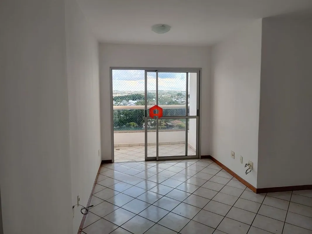 Localizado no Setor Eldorado com aproximadamente 116,97m² de área total e 79,84m...