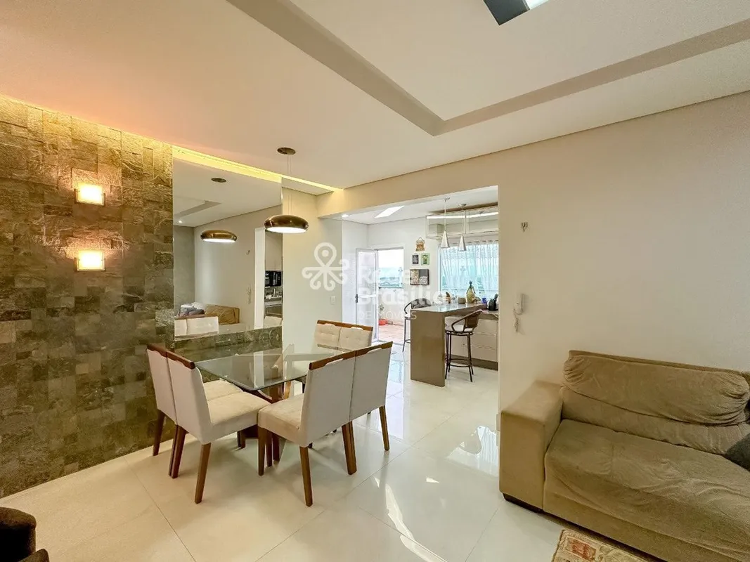 Cobertura linear a venda em Vicente Pires com 3 quartos, 2 suítes, 158 m², com v...