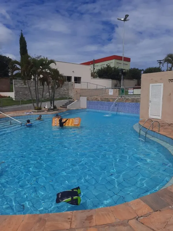 Condomínio tem:- . 5 piscinas, sendo 3 de águas termais e duas frias.- Quadra de...