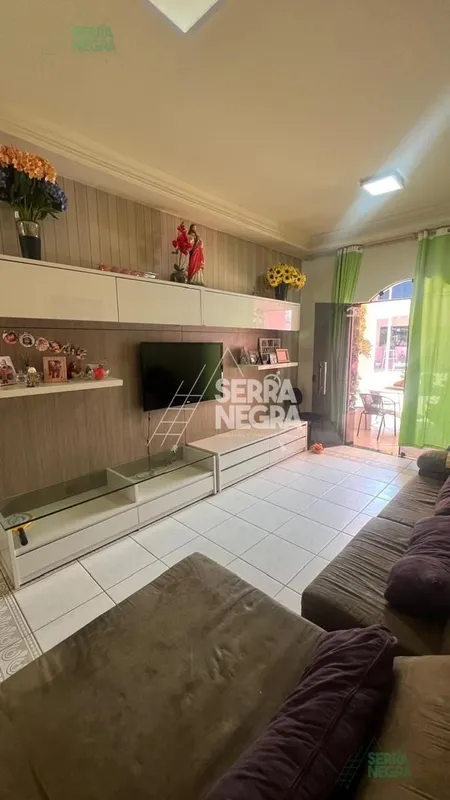 CASA 4 QUARTOS - LOTE 800M² - EXCELENTE LOCALIZAÇÃO - RUA 01 JOCKEY, VICENTE PIR...