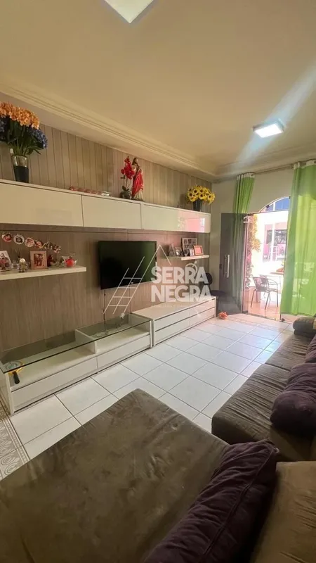 CASA 4 QUARTOS - LOTE 800M² - EXCELENTE LOCALIZAÇÃO - RUA 01 JOCKEY, VICENTE PIR...