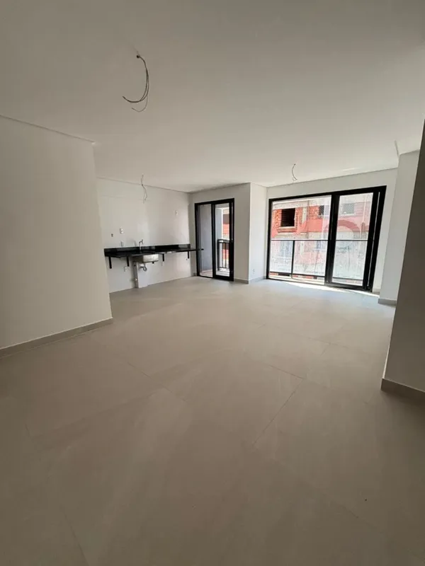 Apartamento novo de 106 m² nunca habitado, em andar alto, com 2 vagas de garagem...