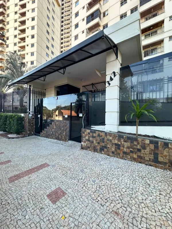 Apartamento com 02 quartos, banheiro social , sala ampla com sacada estendida, c...