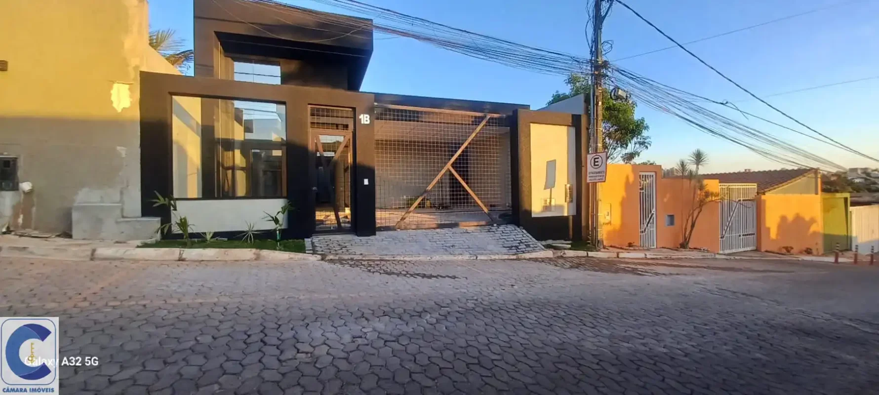 Descubra esta charmosa casa à venda na Rua 4 Chacará 34, no acolhedor bairro de ...