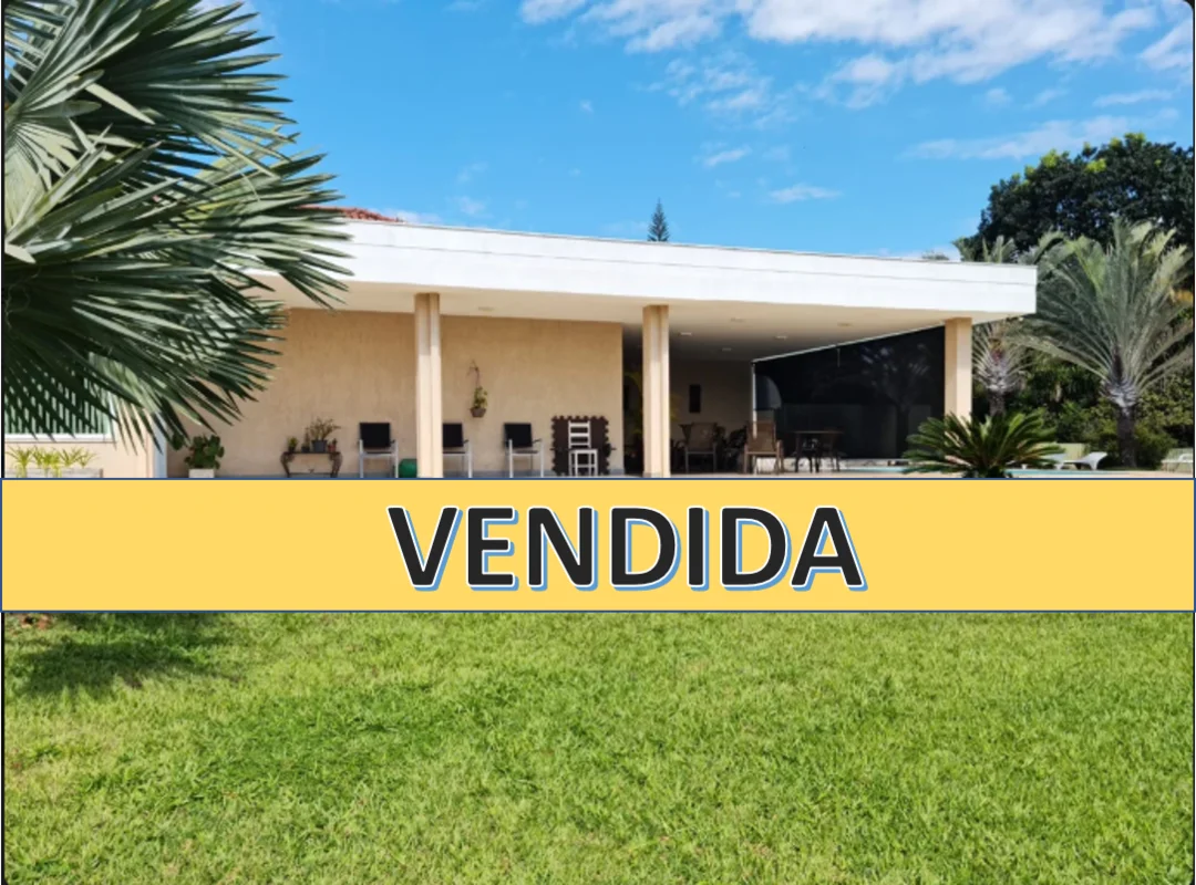 Descubra uma residência exclusiva no coração do Lago Sul, em Brasília. Localizad...