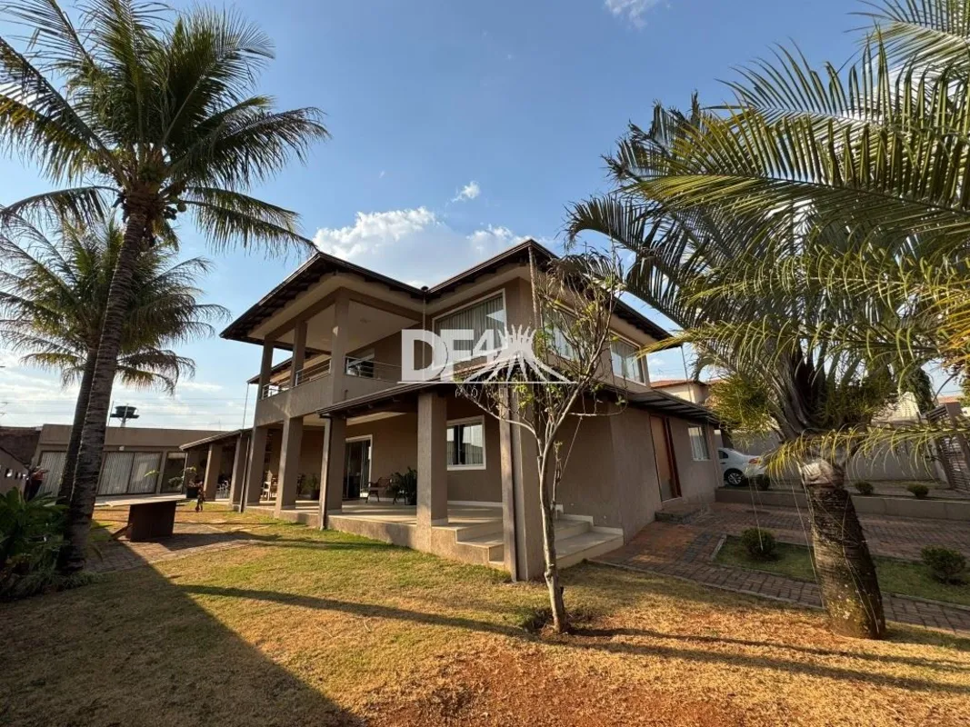 DF4IMOVEIS VENDE:Casa Sobrado de Alto Padrão no Condomínio Belvedere Brasília/DF...