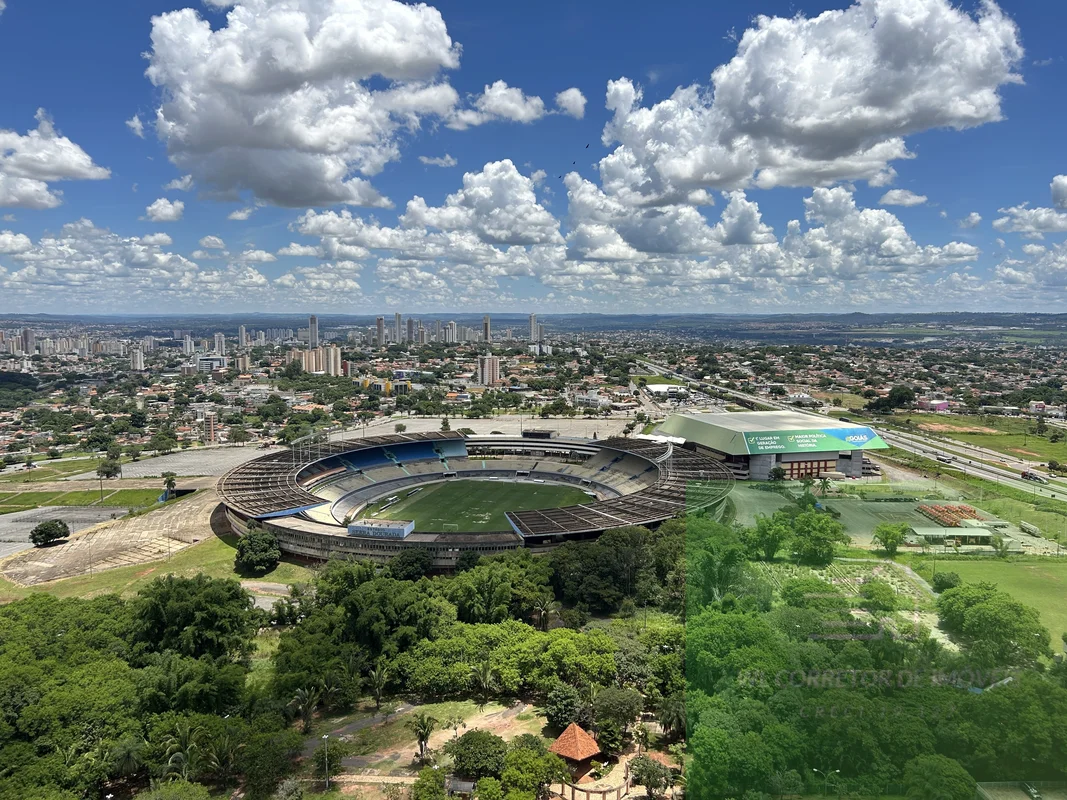 Exuberante e majestoso apartamento novo, nunca habitado, com 235 Mts², contendo ...