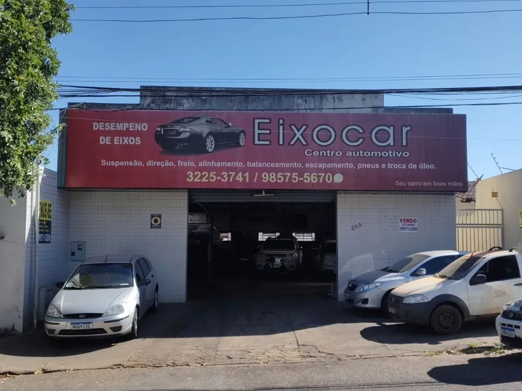 Imóvel comercial e residencial, com as seguintes repartições;Galpão comercial co...