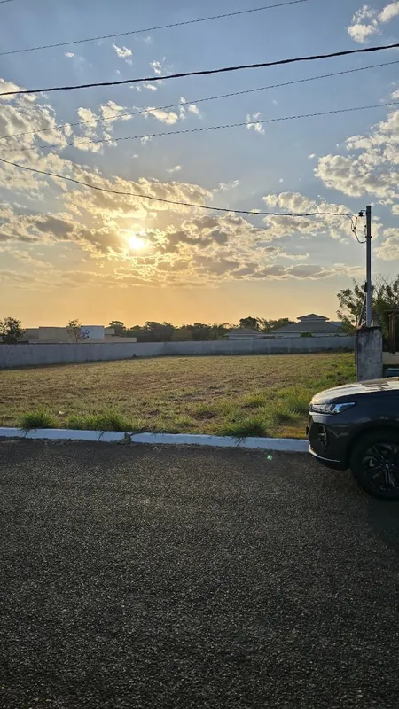 Lote 1800 mts² todo muradoMuro todo do proprietário Poço artesiano 200mts profun...