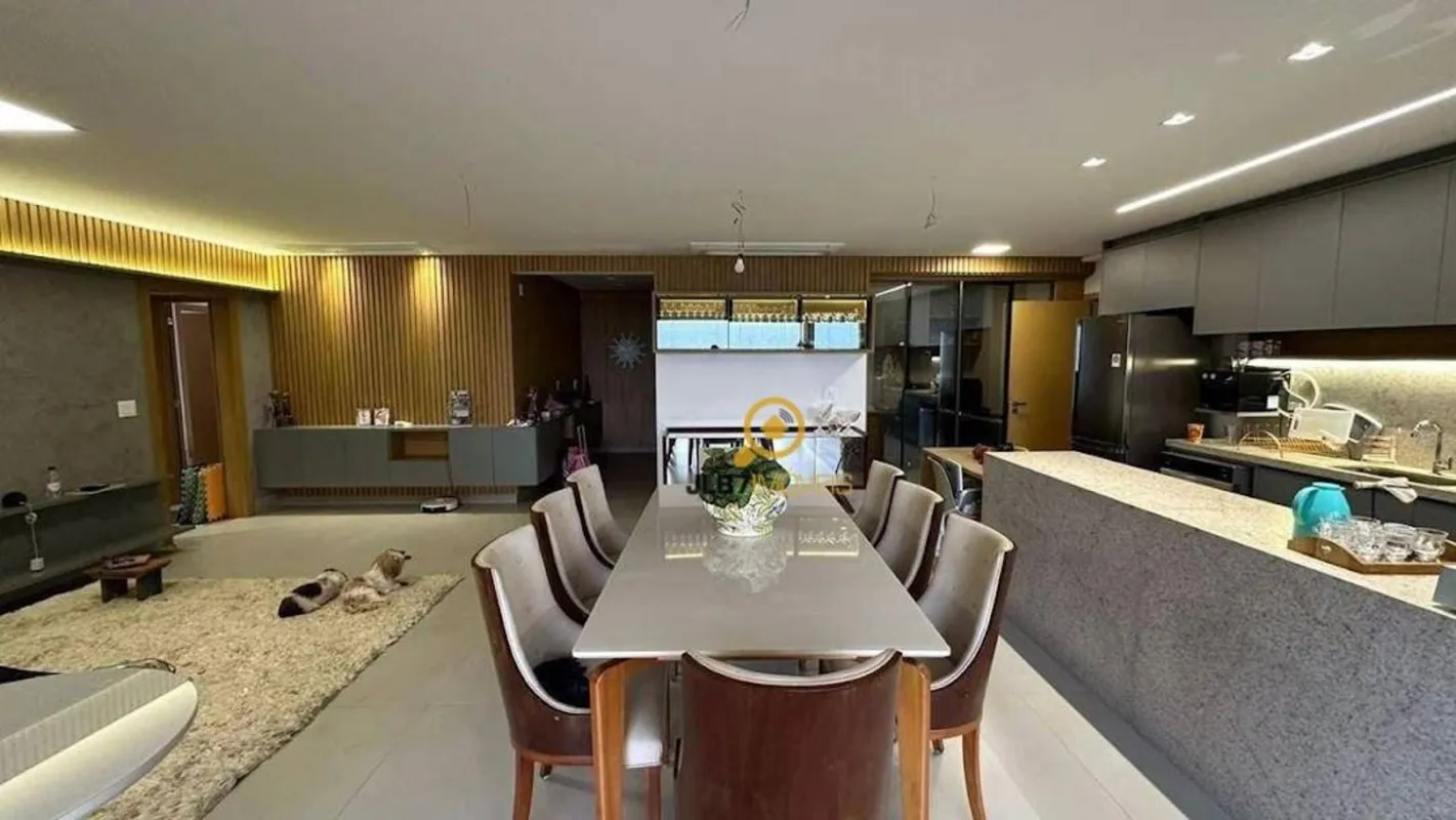 Apartamento, À venda no Setor Bueno! Com 160m² na Avenida T-30 3 Suítes Plenas +...