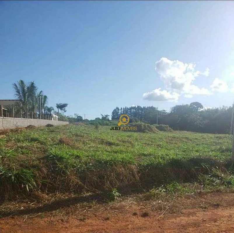 Lote de esquina no Condomínio Recanto da Serra - Guapó Lote de esquina com 2.100...