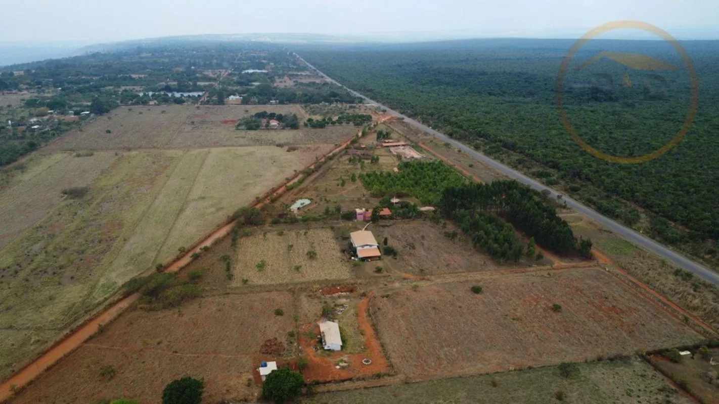 ESPETÁCULO DE SÍTIO, NO LAGO OESTE, TODO PLANO, EXCELENTE PROJETO! PORTEIRA FECH...