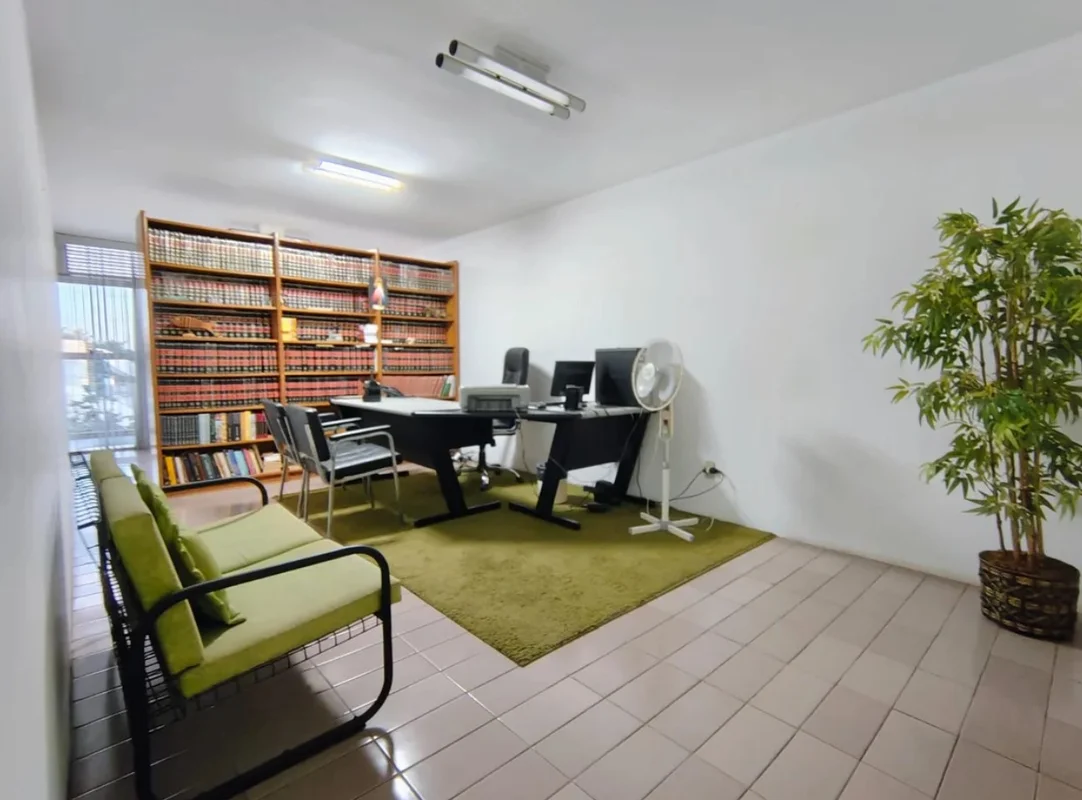 Julisce Alencar Assessoria Imobiliária Vende: Sala Comercial no Brasília Rádio C...