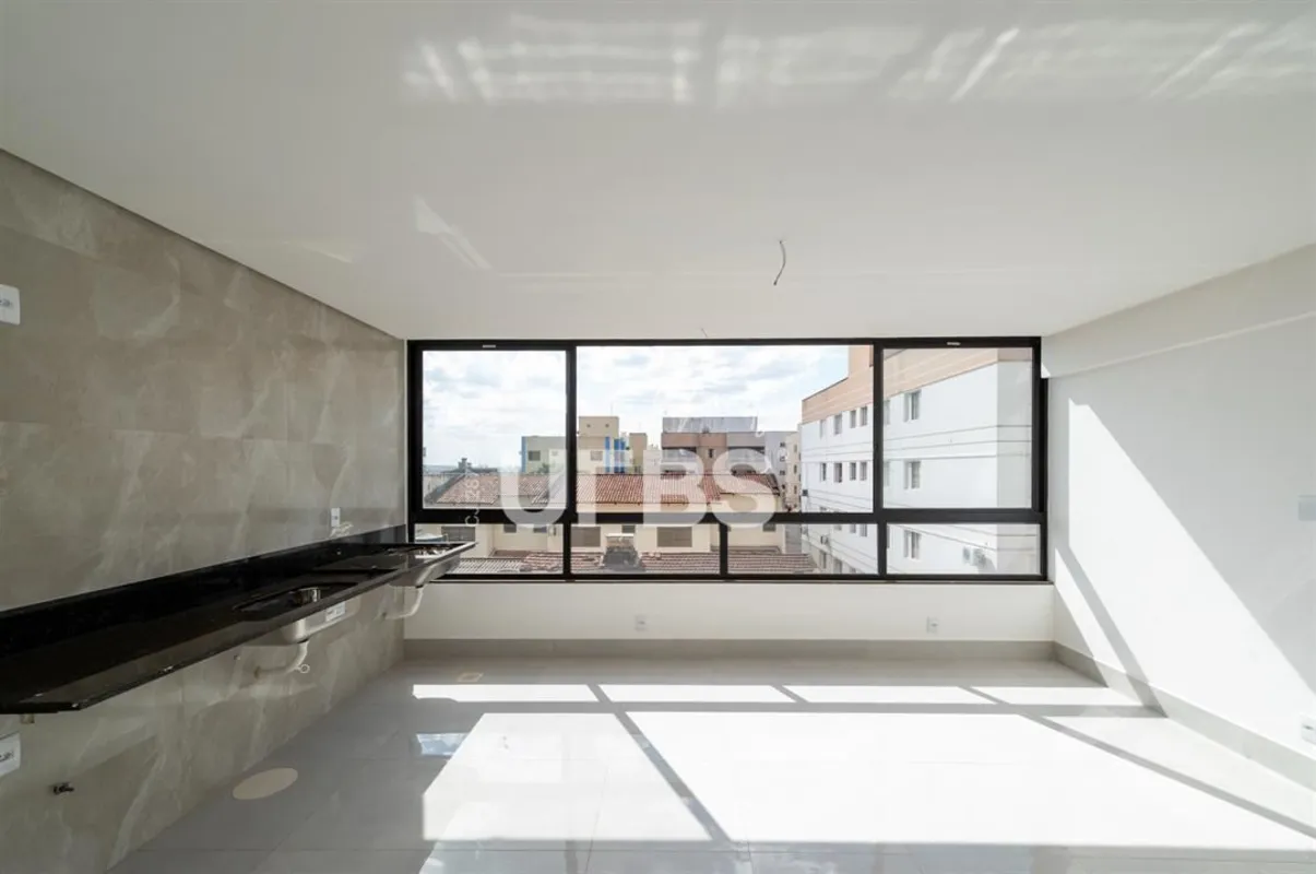 COD U-0026313 - Apartamento à venda no Jardim América com 2 quartos (1 suíte), 1...