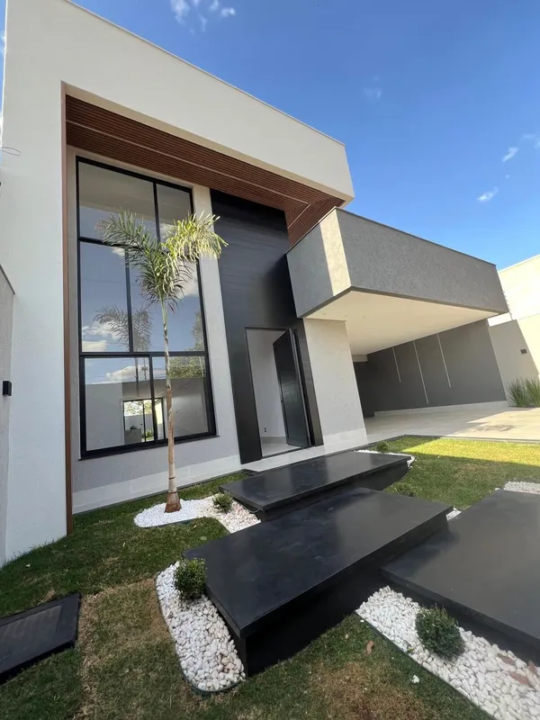 Casa térrea no Setor Faiçalville, Lote com 420 m²,Construção 209.06 m²3 suítes p...