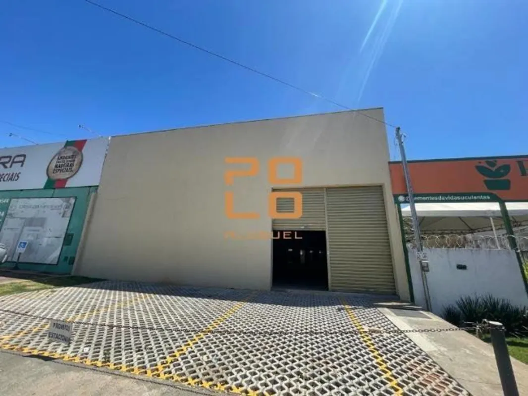 Galpão comercial oferece uma área total de 420,05m², localizado na Av. T-63, no ...