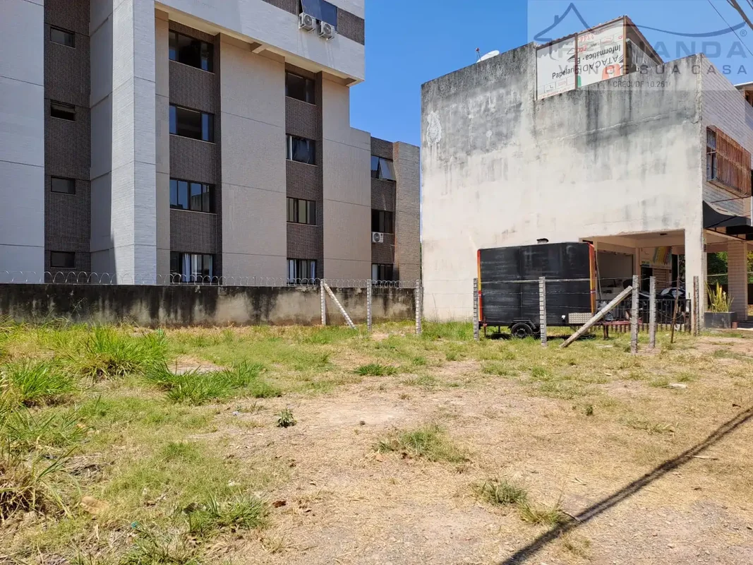 Oportunidade no Lago Norte, Centro de Atividades, Brasília-DF: lote comercial de...