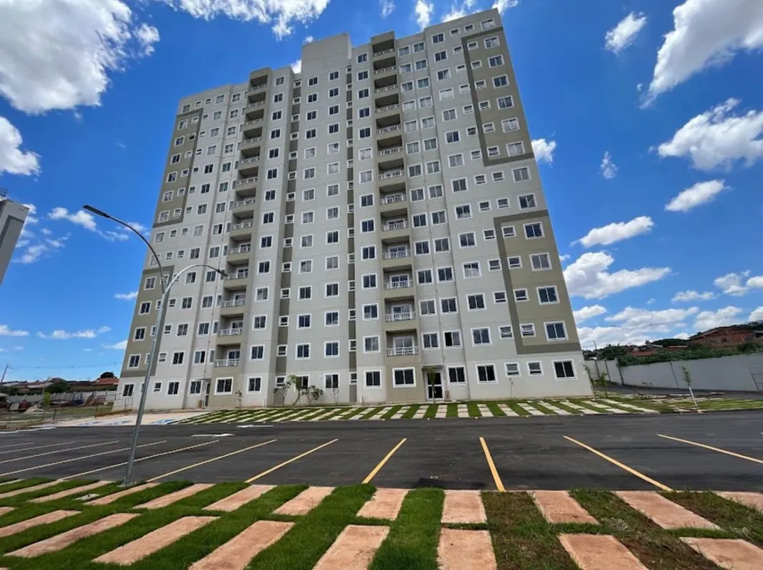 Apartamento 2 Quartos com 1 Suíte - Gran Plaza49 m2SalaCozinhaSacadaRecém Entreg...