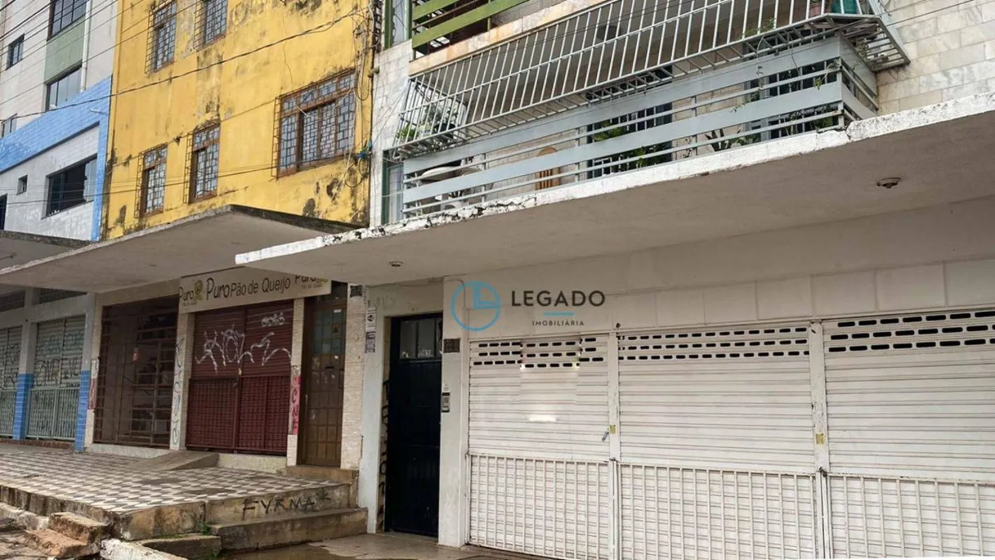Loja térrea em boa localização com grande movimento diário e comércio variado.Sã...