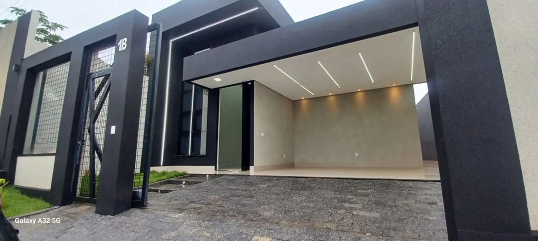 CASA NOVA E MODERNA VICENTE PIRES SPA 3 SUÍTES EM CONDOMÍNIO NA LAJE CHURRASQUEI...