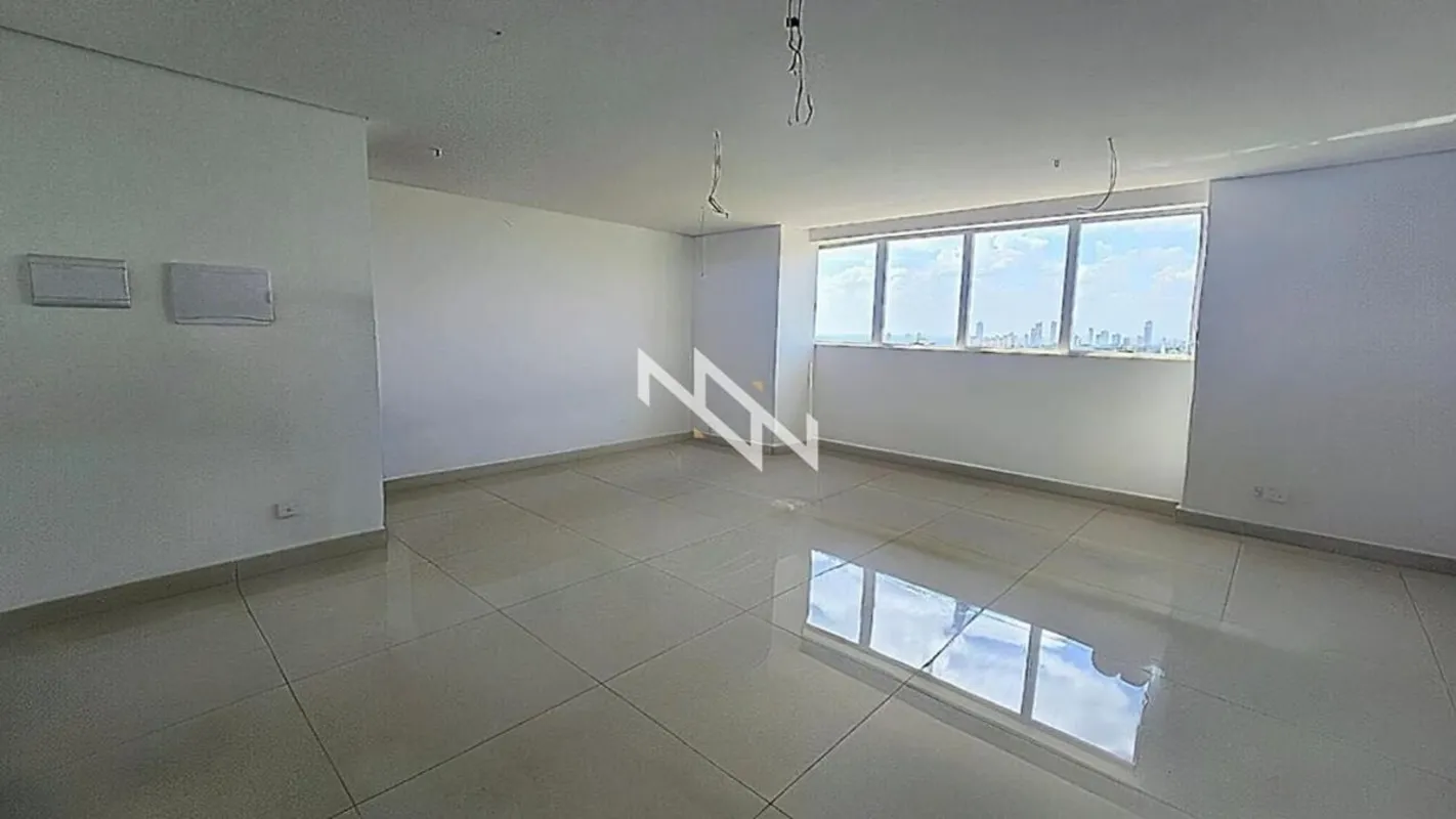 Sala comercial à venda no Jardim Goiás, com 38m², 1 banheiro e 1 vaga de garagem...