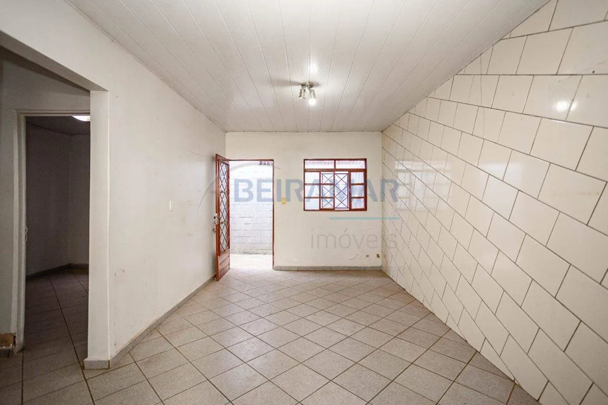 Casa 4 Quartos com Suíte, Casa nos Fundos e Localização Privilegiada na QI 22 - ...
