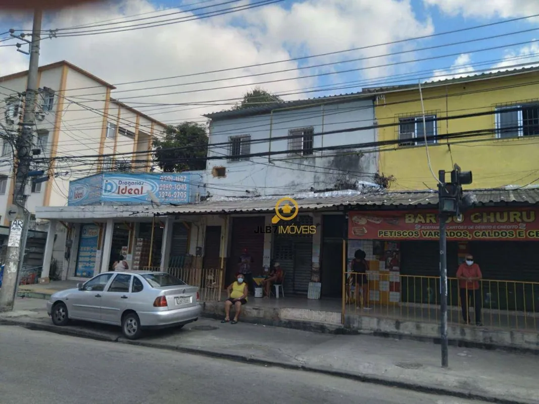 OPORTUNIDADEVENDO PIEDADE DUAS LOJAS E UM APARTAMENTO. PONTO EM EXCELENTE RUA DE...